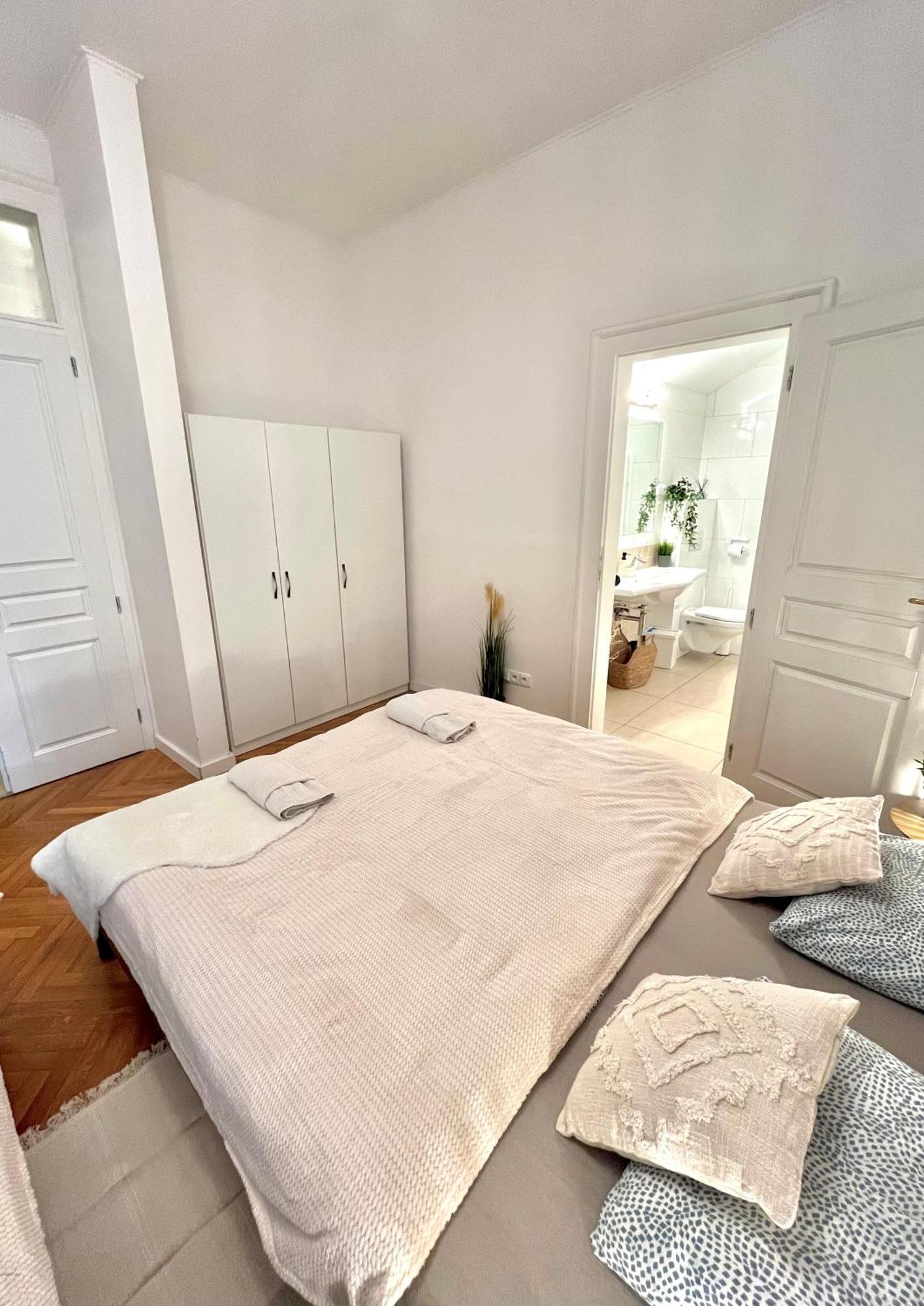 Apartment Mia - Old Town, Ac Bratislava Eksteriør bilde