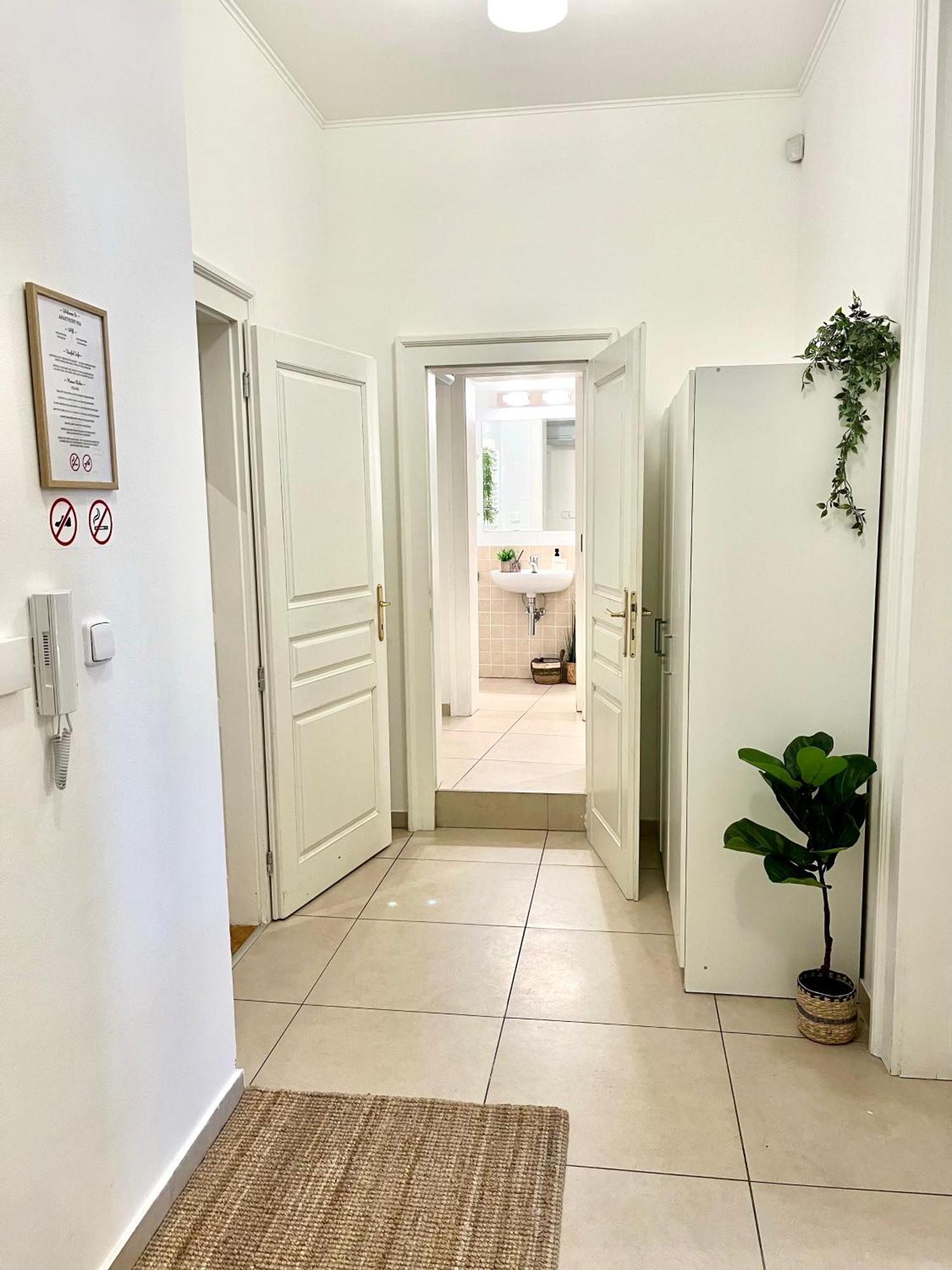 Apartment Mia - Old Town, Ac Bratislava Eksteriør bilde